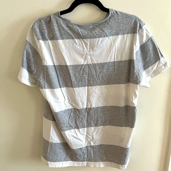 Men’s Lacoste T-Shirt - Picture 2 of 3